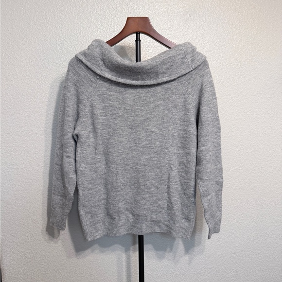 Sophie Rue Arwyn Off the Shoulder Gray Sweater - Women’s XS - Picture 2 of 4